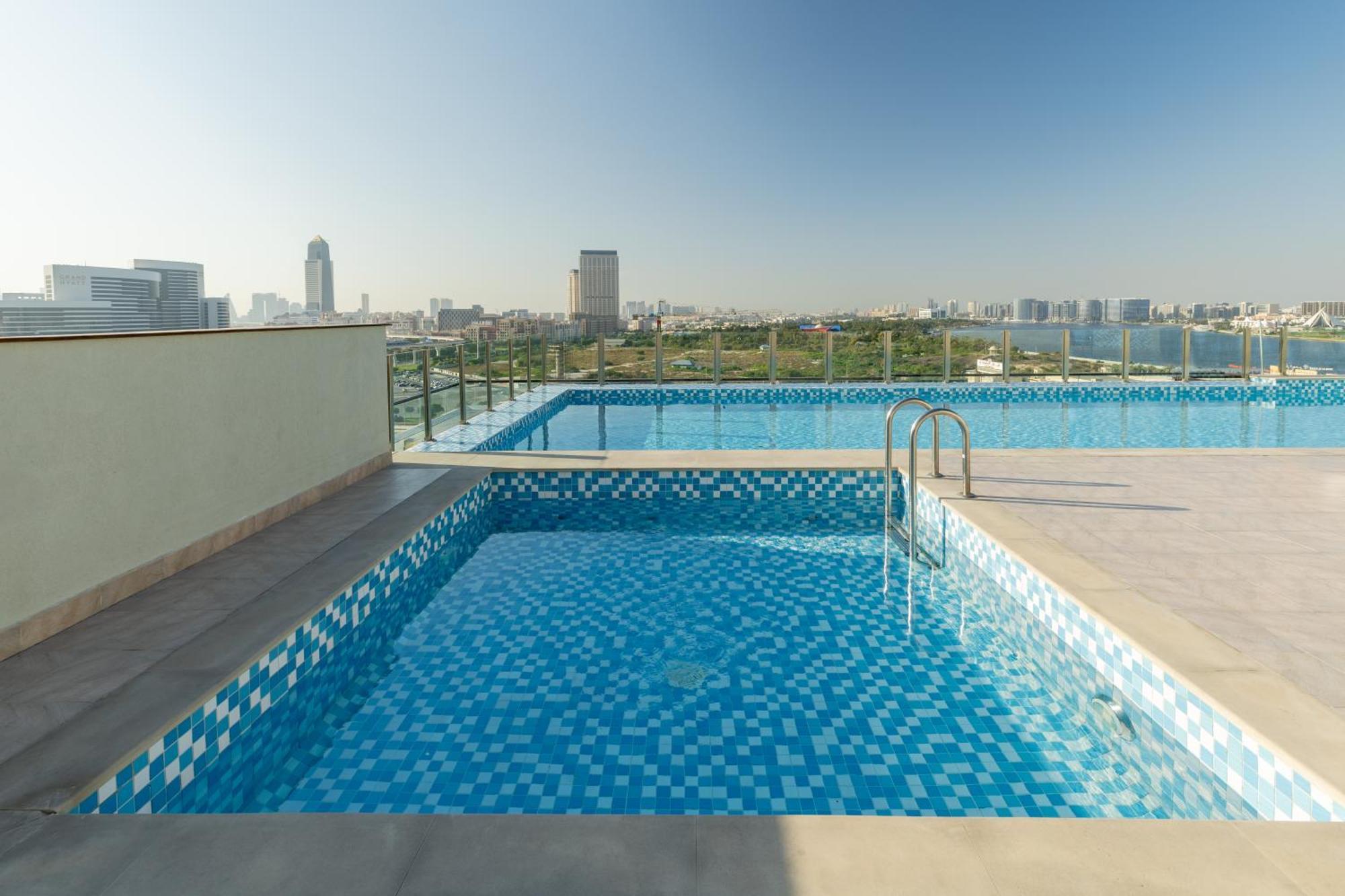 Appartement Waves - Elegant 1br Near Metro & Creek Harbour *